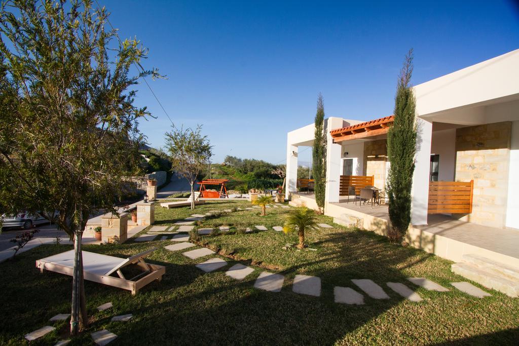 Agarathos Traditional Rooms With Pool Kalivianí Exterior foto