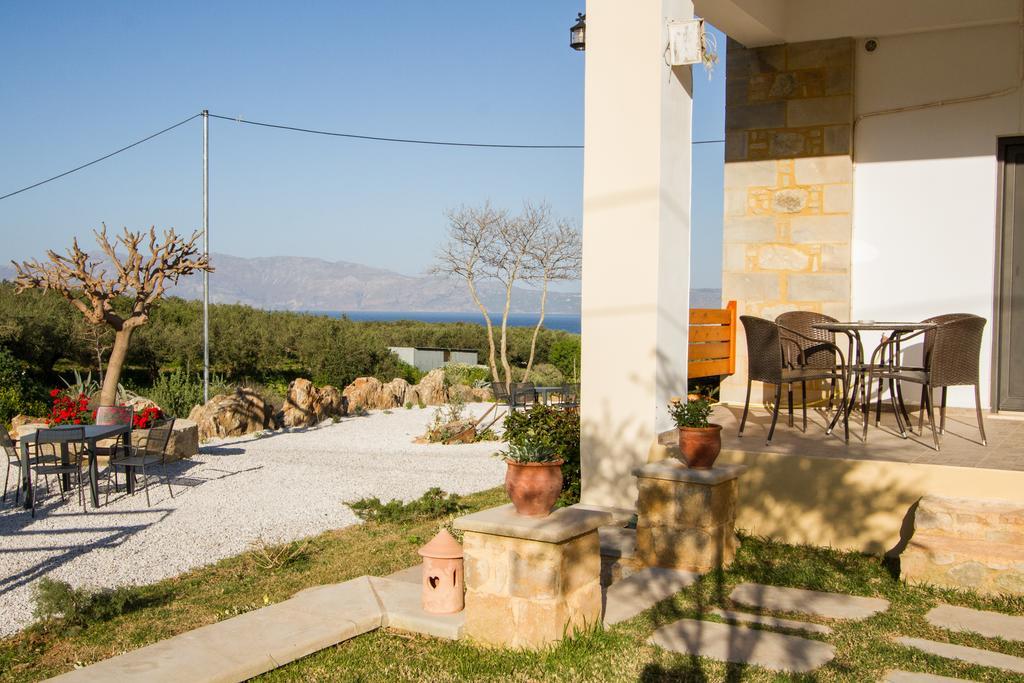 Agarathos Traditional Rooms With Pool Kalivianí Exterior foto